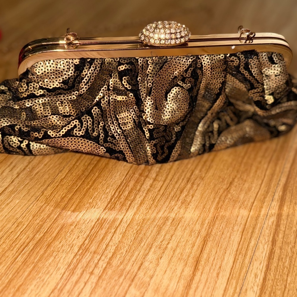 Lulu Townsend Gold & Black Sequin Evening Clutch with Chain - Picture 10 of 15